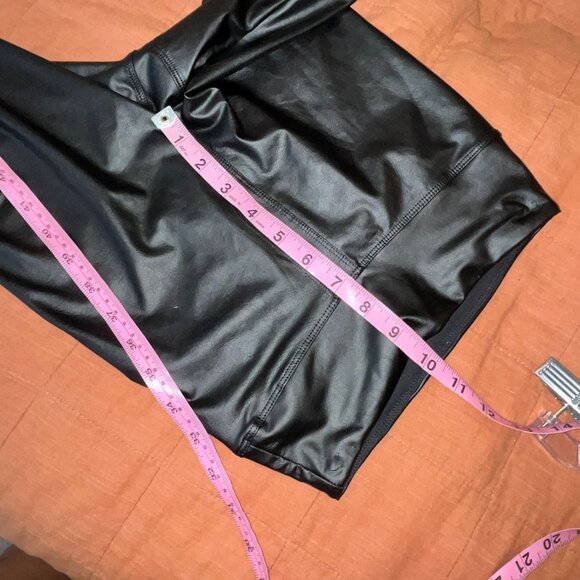 Offline By Aerie Black Faux Leather High-Waisted Leggings Xs - Picture 6 of 10